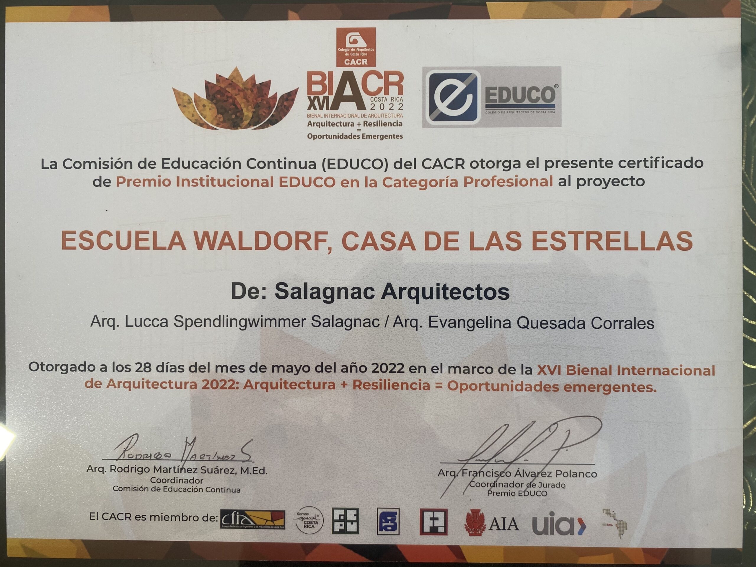 Premio Institucional EDUCO Categoría Profesional
